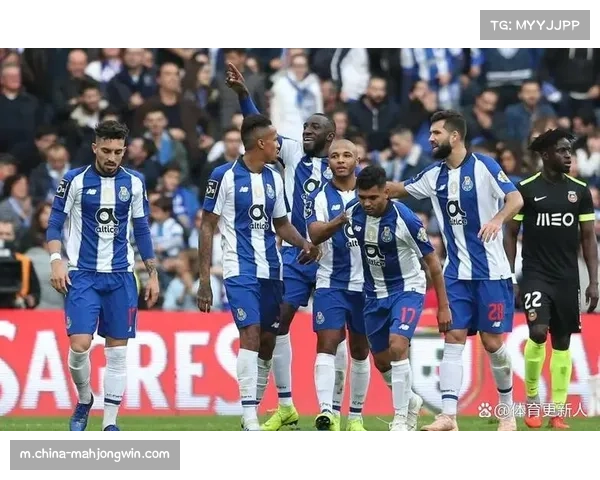 葡超焦点战：阿格霍瓦建功居尔绝杀助波尔图2比1逆转莫雷拉人