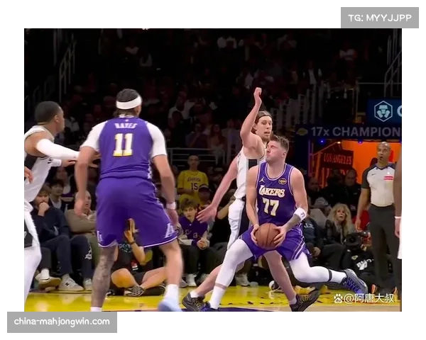 雷霆面对马刺五战四负，文班亚马体型优势打乱防守部署